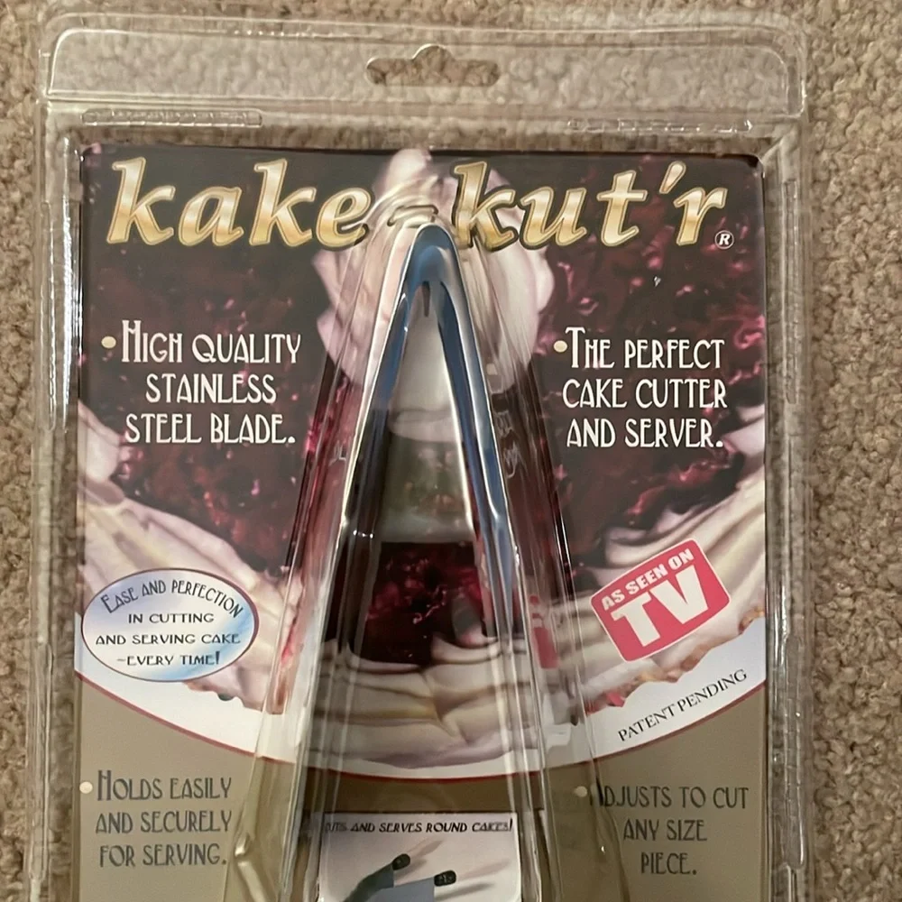Vintage Kake Kut'r Cake Cutter & Server